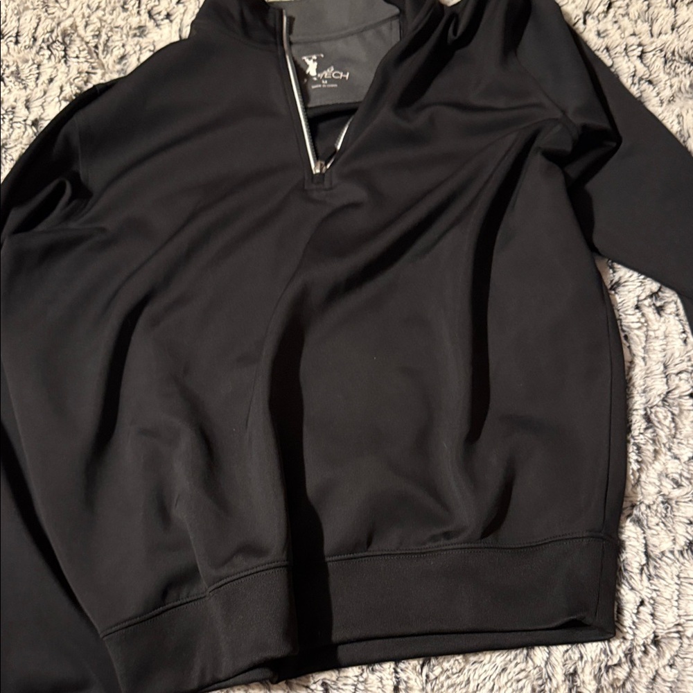 F&G black medium Quarter-Zip Pullover GUC
